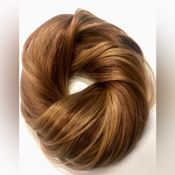 16" easiXtend Pro Remy Human Hair Extensions (8 Pieces) | Clip In - Picture 3 of 6